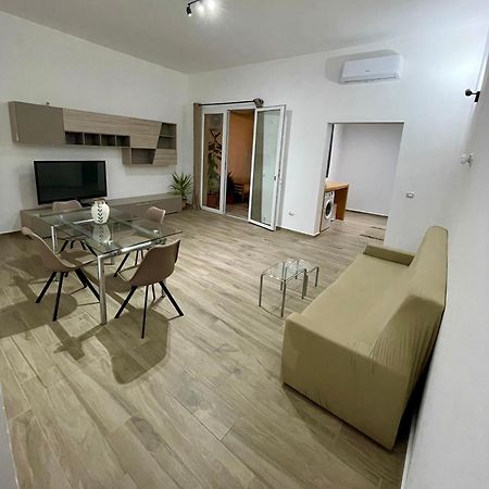 Cristina Home San Pietro Vernotico Buitenkant foto