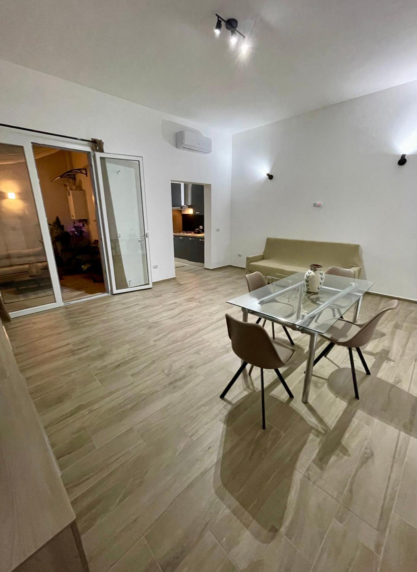 Cristina Home San Pietro Vernotico Buitenkant foto