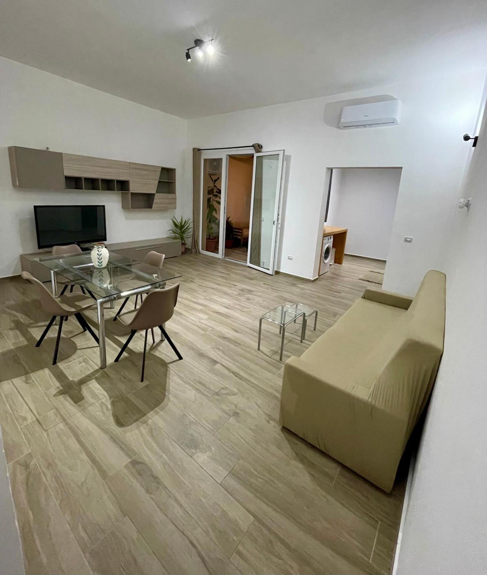 Cristina Home San Pietro Vernotico Buitenkant foto